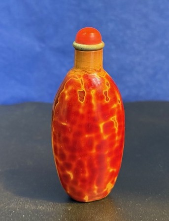 Glass snuff bottle imiting the Realgar  - 1740/1800